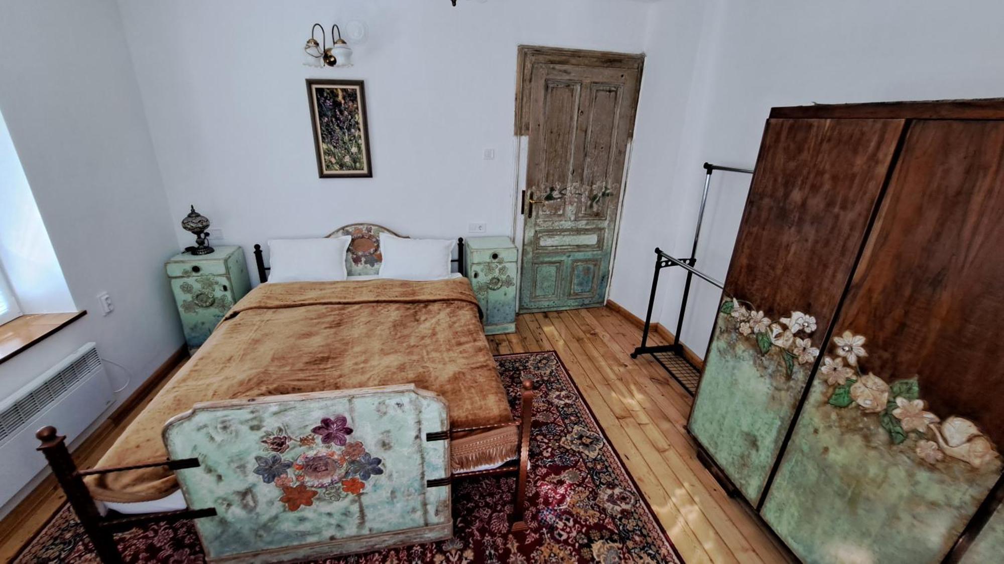 Modern & Old Apartment София Екстериор снимка