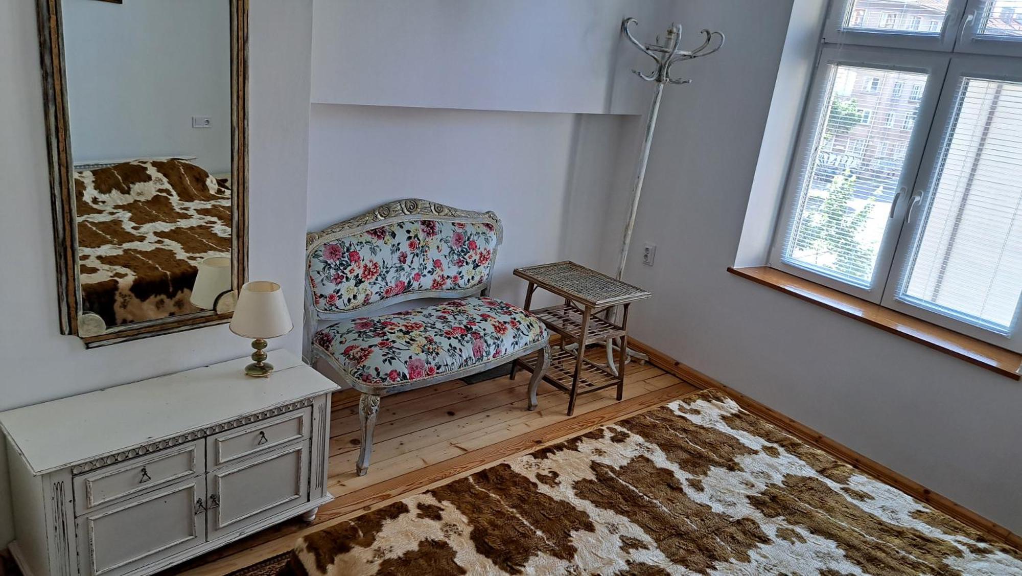 Modern & Old Apartment София Екстериор снимка