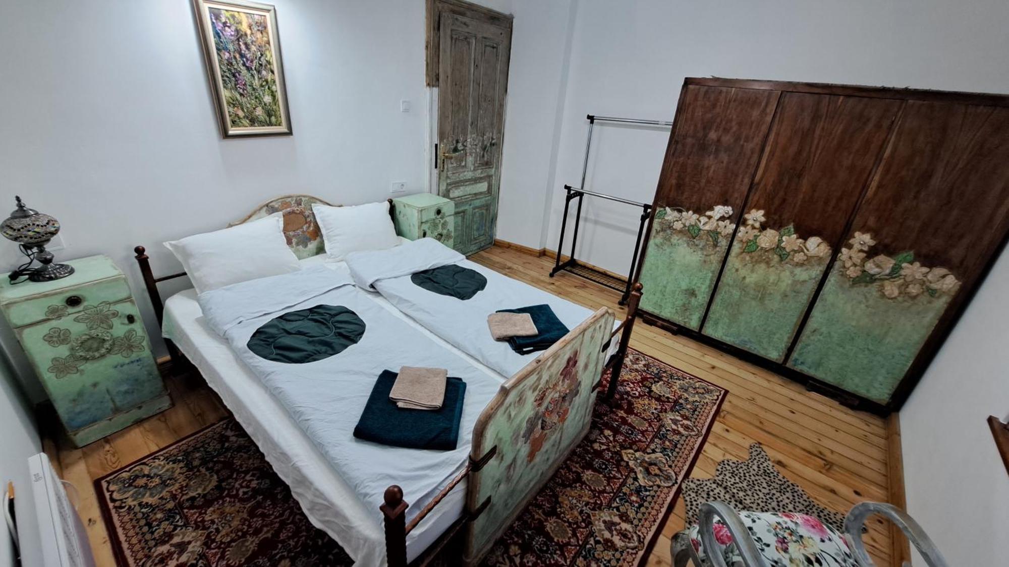 Modern & Old Apartment София Екстериор снимка