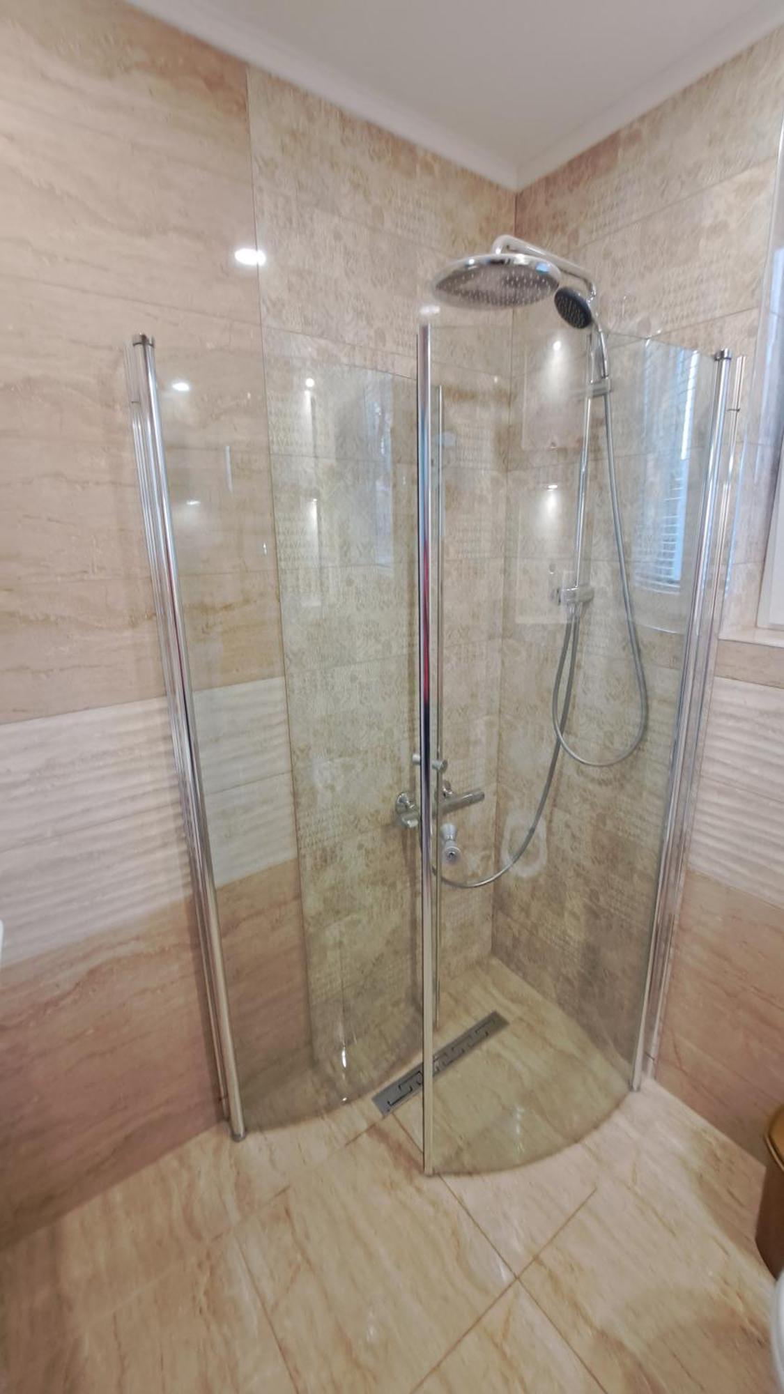 Modern & Old Apartment София Екстериор снимка
