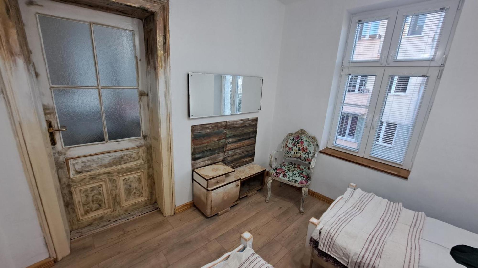 Modern & Old Apartment София Екстериор снимка