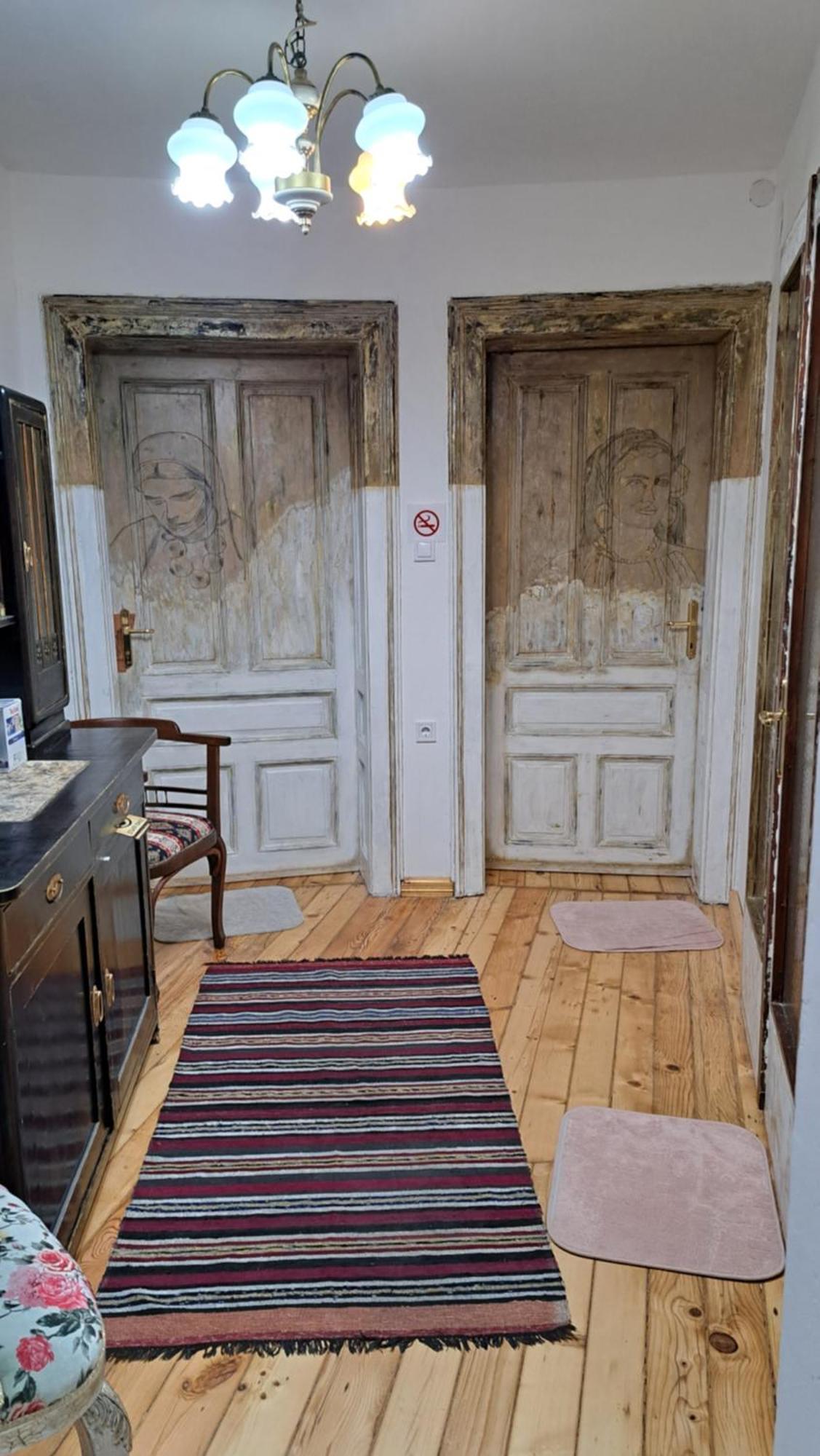 Modern & Old Apartment София Екстериор снимка