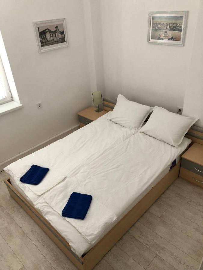 Modern & Old Apartment София Екстериор снимка