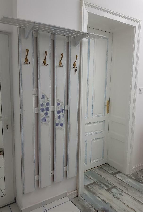 Modern & Old Apartment София Екстериор снимка